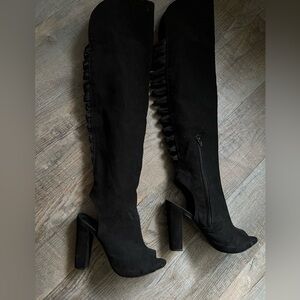 Elegant Black Over-the-Knee Boots